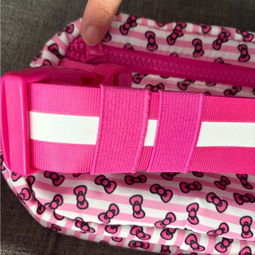Bioworld Hello Kitty Pink and White Kids Crossbody‎ Bag